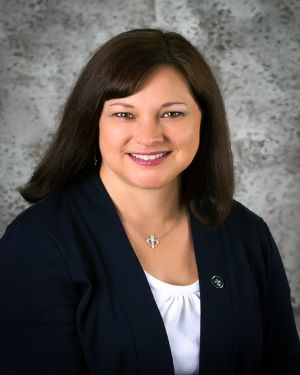 Linda Hoffman retires after 34 years at Springs Valley Bank & Trust Company