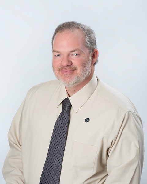 Dustin Rumble Graduates from Bank Technology Security School from the Graduate School of Banking at the University of Wisconsin-Madison