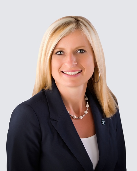 Springs Valley Bank & Trust Promotes Dianna B. Land to Senior Executive Vice President